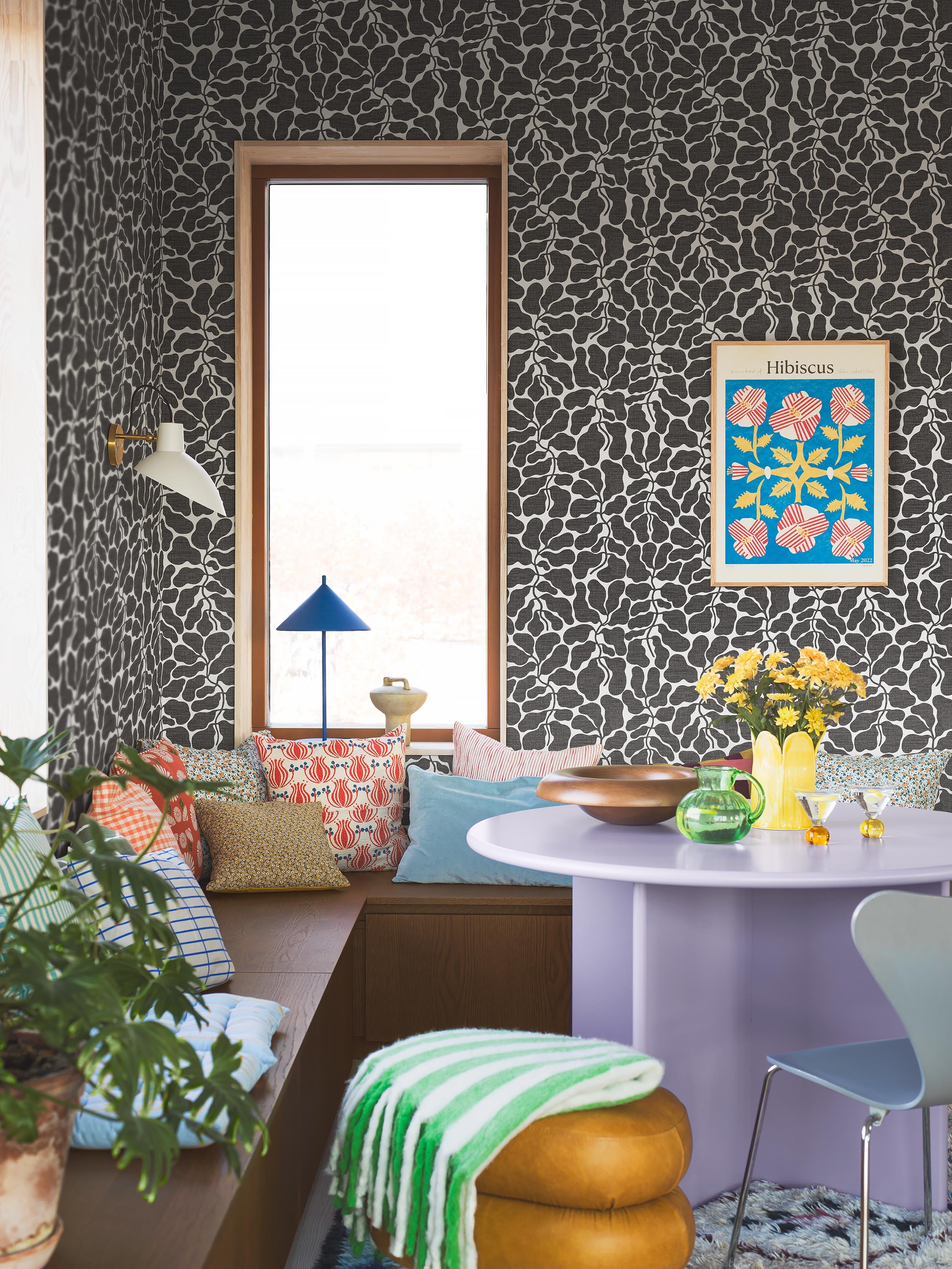 My Secret Garden, svartvit