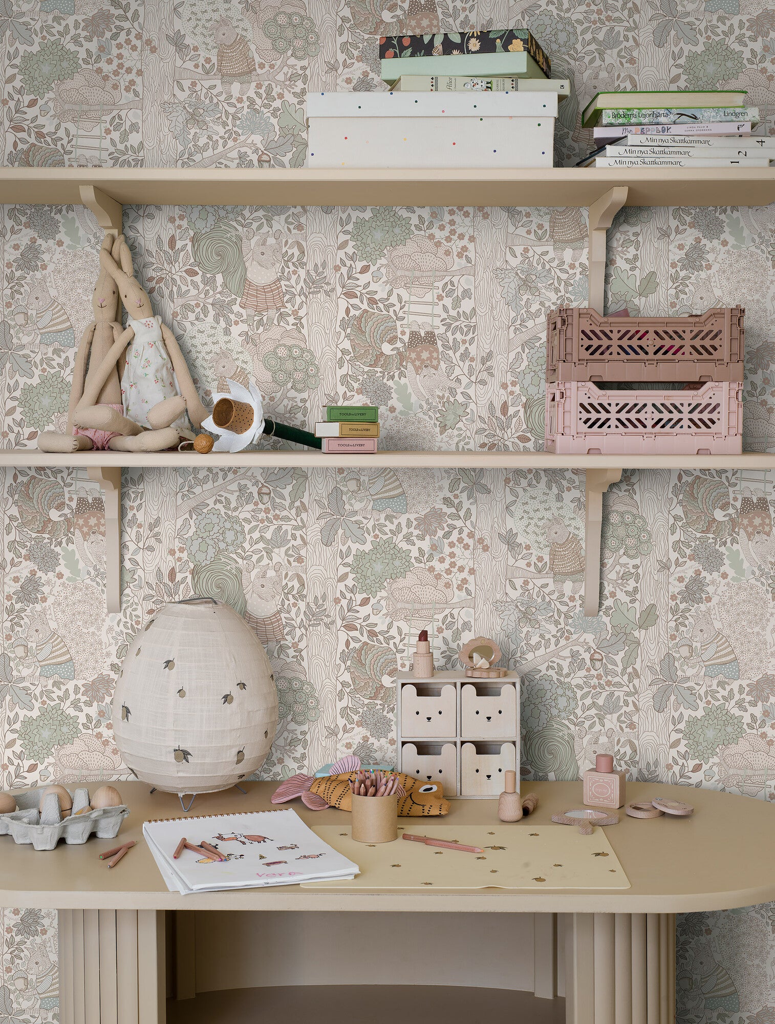 Charlie, tapet i vit