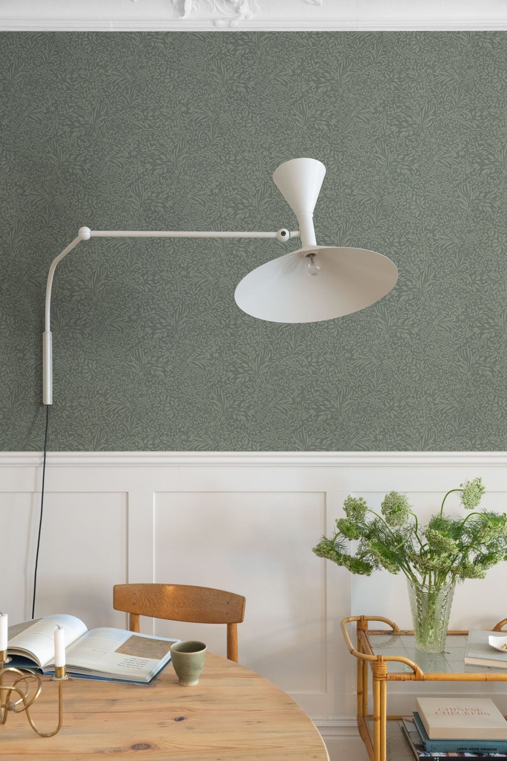 Kristina, grågrön tapet