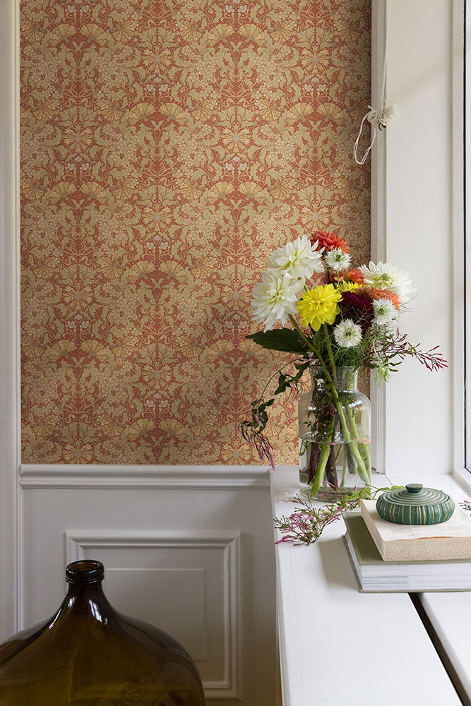 Öjvind, tapet i rött