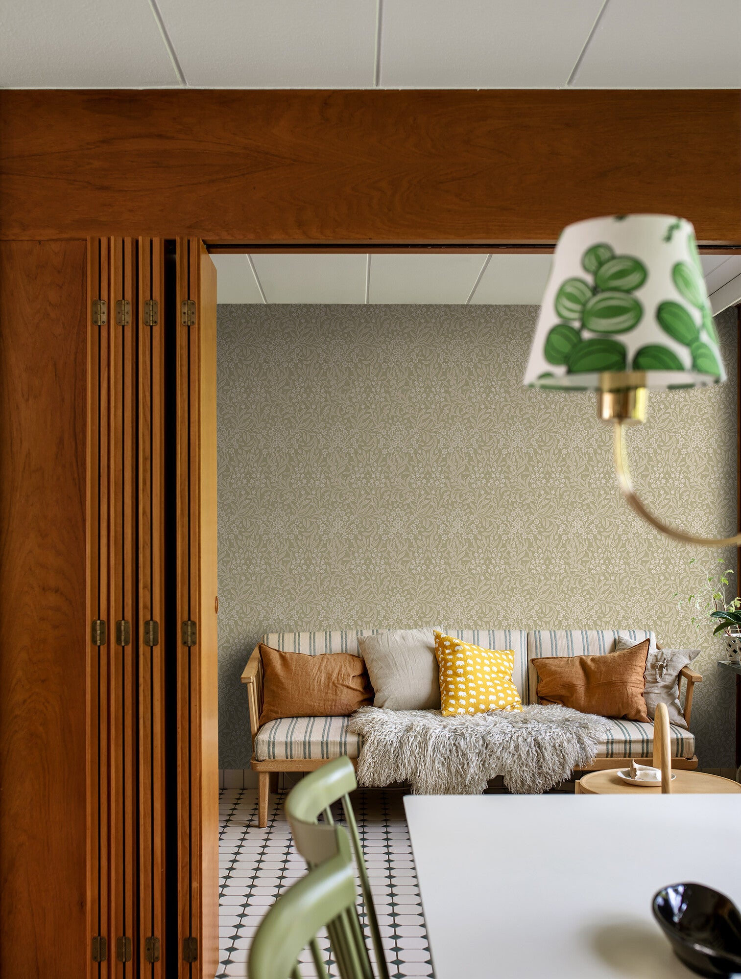 Kryddhyllan, grön tapet