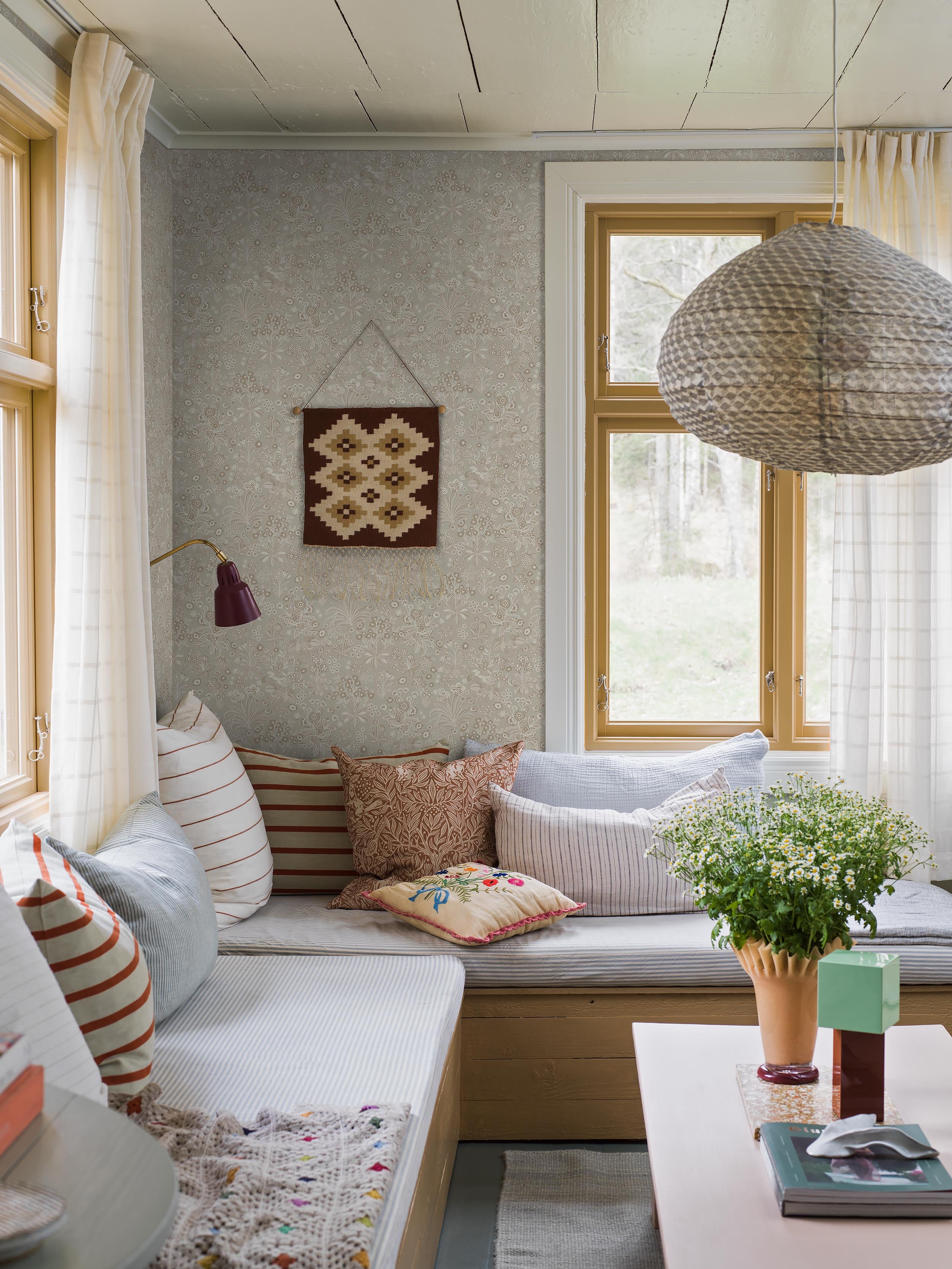 Tuva, Beige