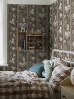 Charlie, tapet i svart