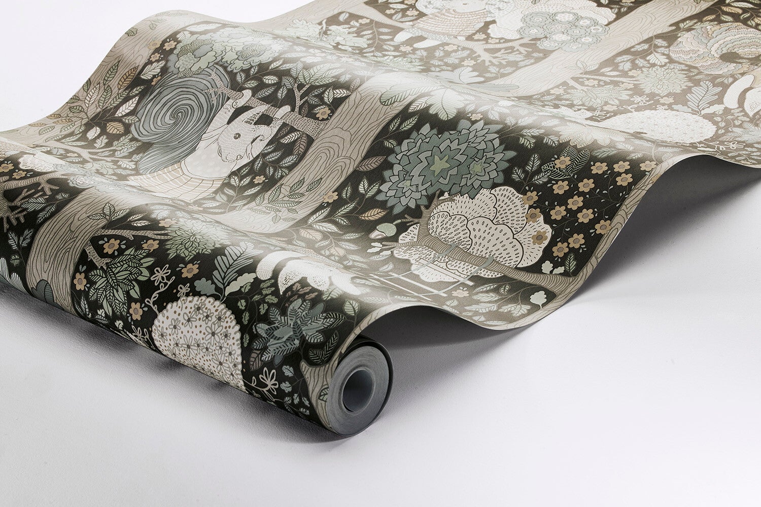 Charlie, tapet i svart